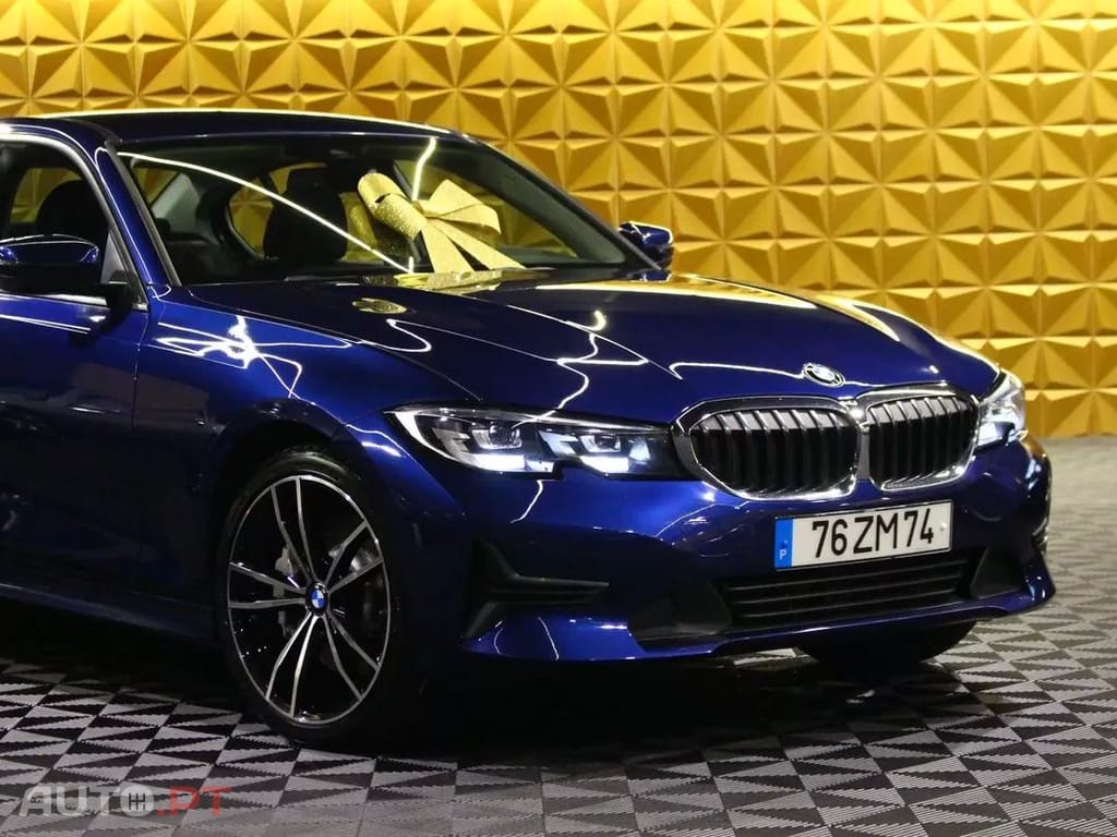 BMW 330 e Line Luxury Auto