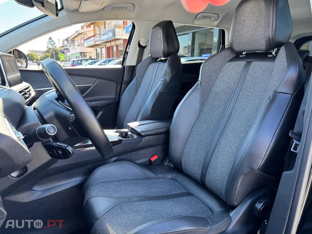 Peugeot 5008 1.5 BlueHDi Allure
