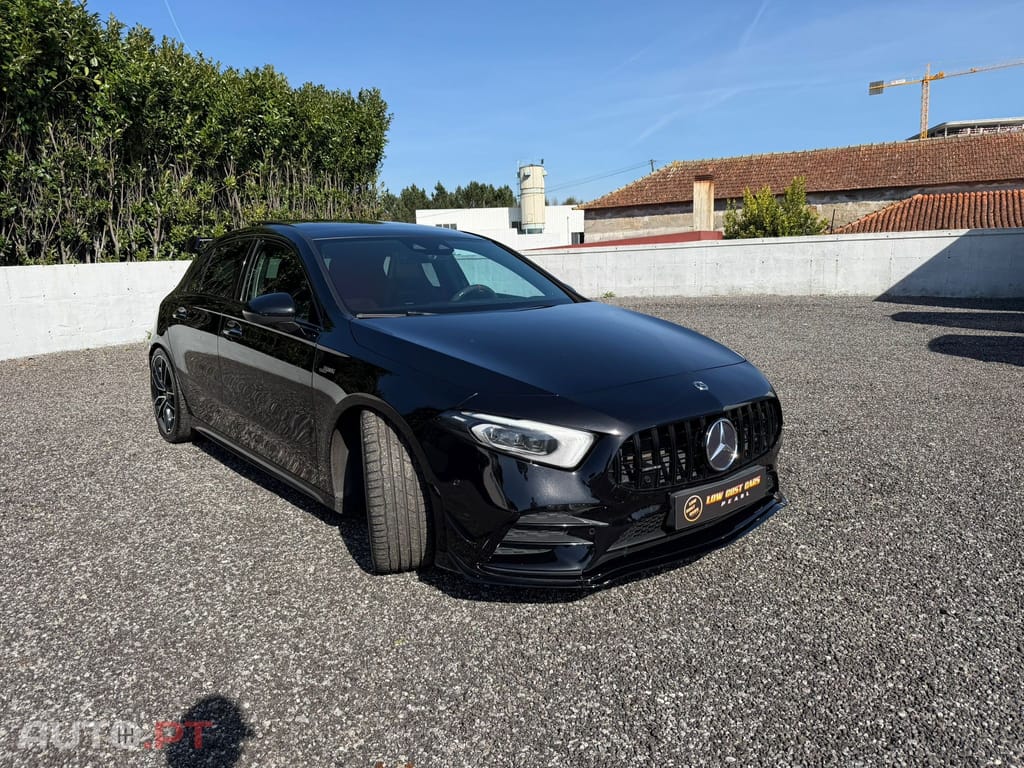 Mercedes-Benz A 35 AMG 4Matic Speedshift DCT 7G