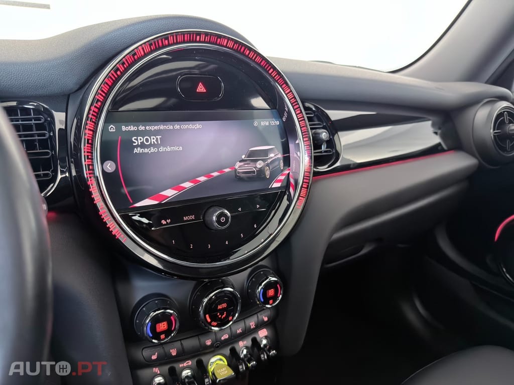MINI Cooper Cooper SE Premium Classic