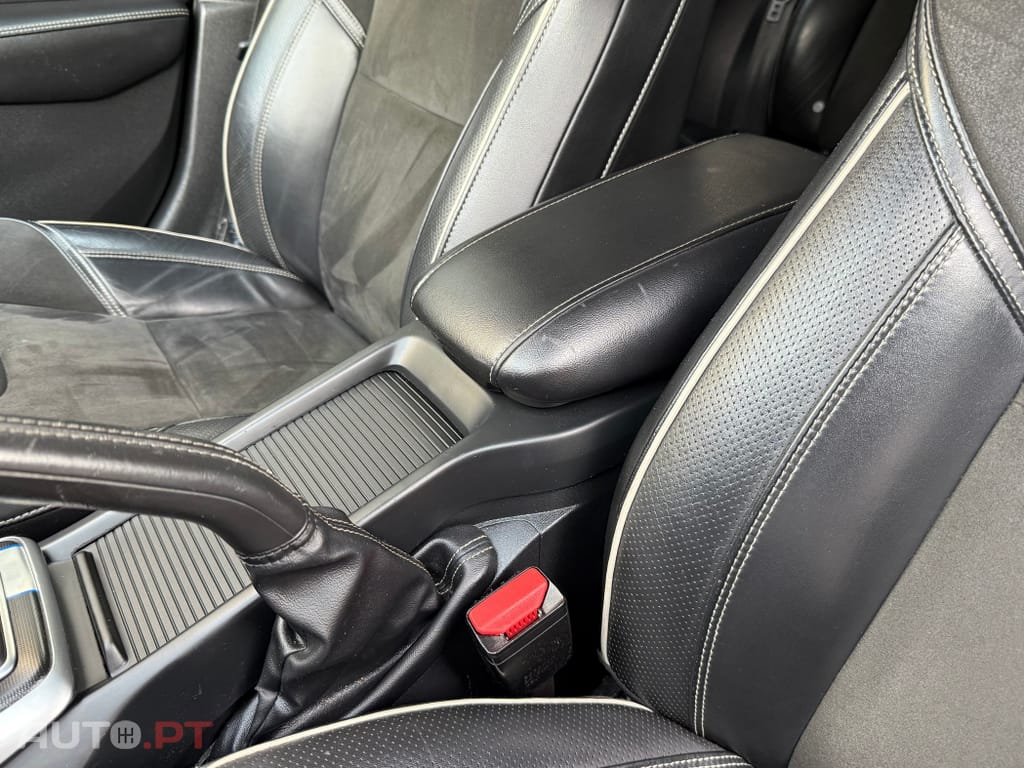 Volvo V40 1.6 D2 R-Design