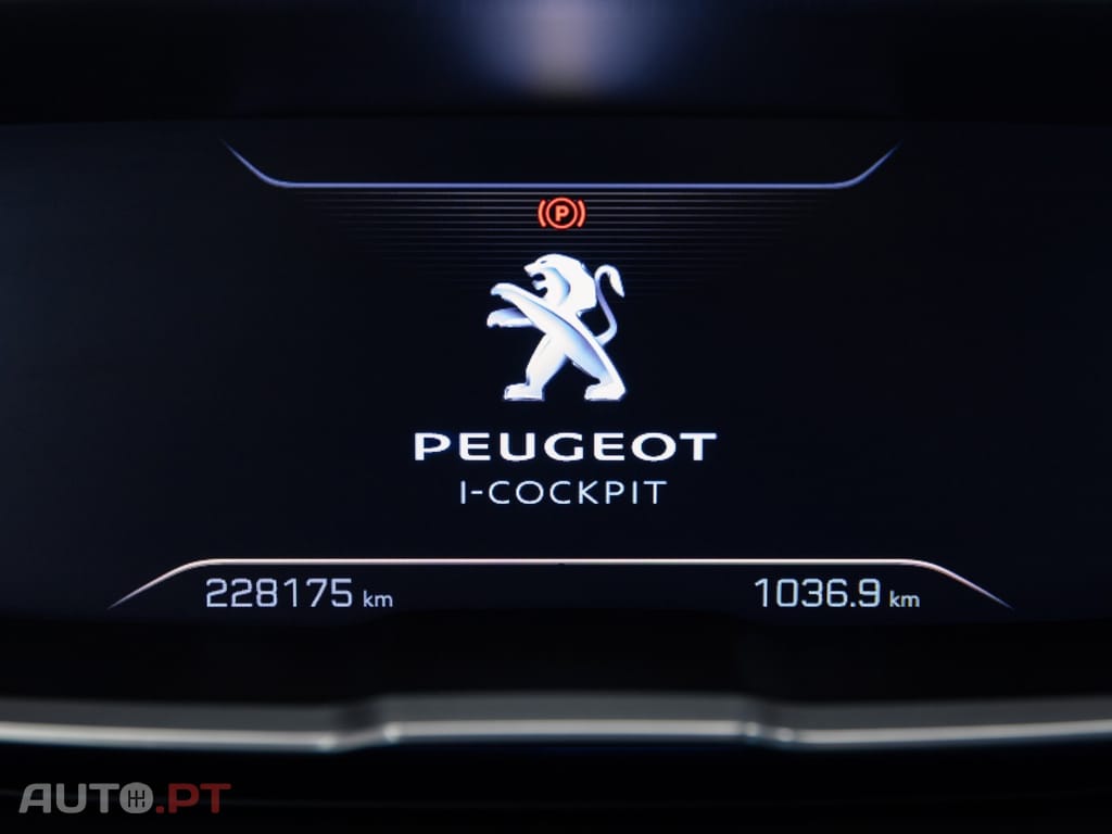 Peugeot 5008 1.6 BlueHDi Allure J18