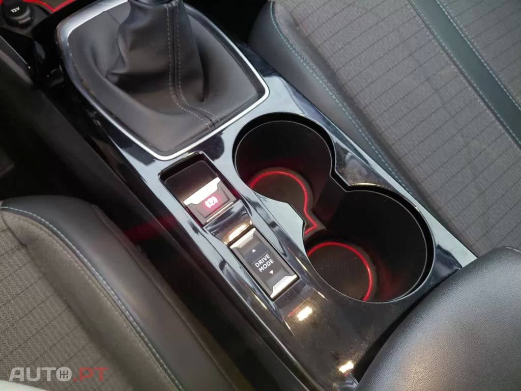 Peugeot 208 1.2 PureTech GT