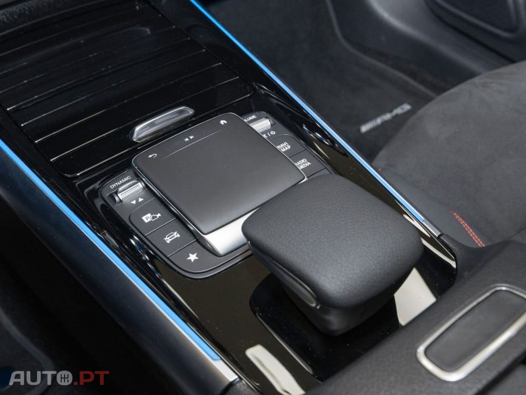 Mercedes-Benz EQA I.V.A DEDUTIVEL 350 4M AMG LED