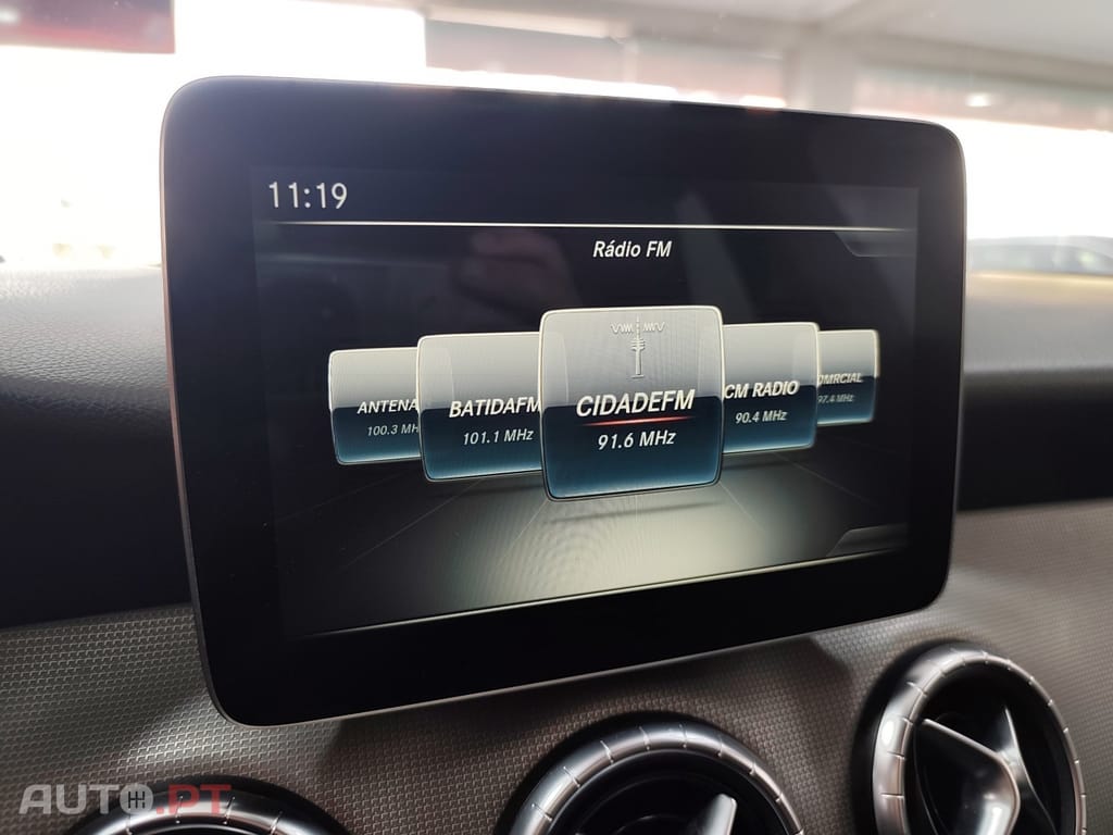 Mercedes-Benz CLA 180 d Urban