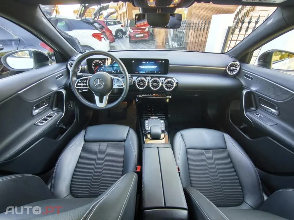 Mercedes-Benz A 250 e 8G-DCT Progressive Advanced