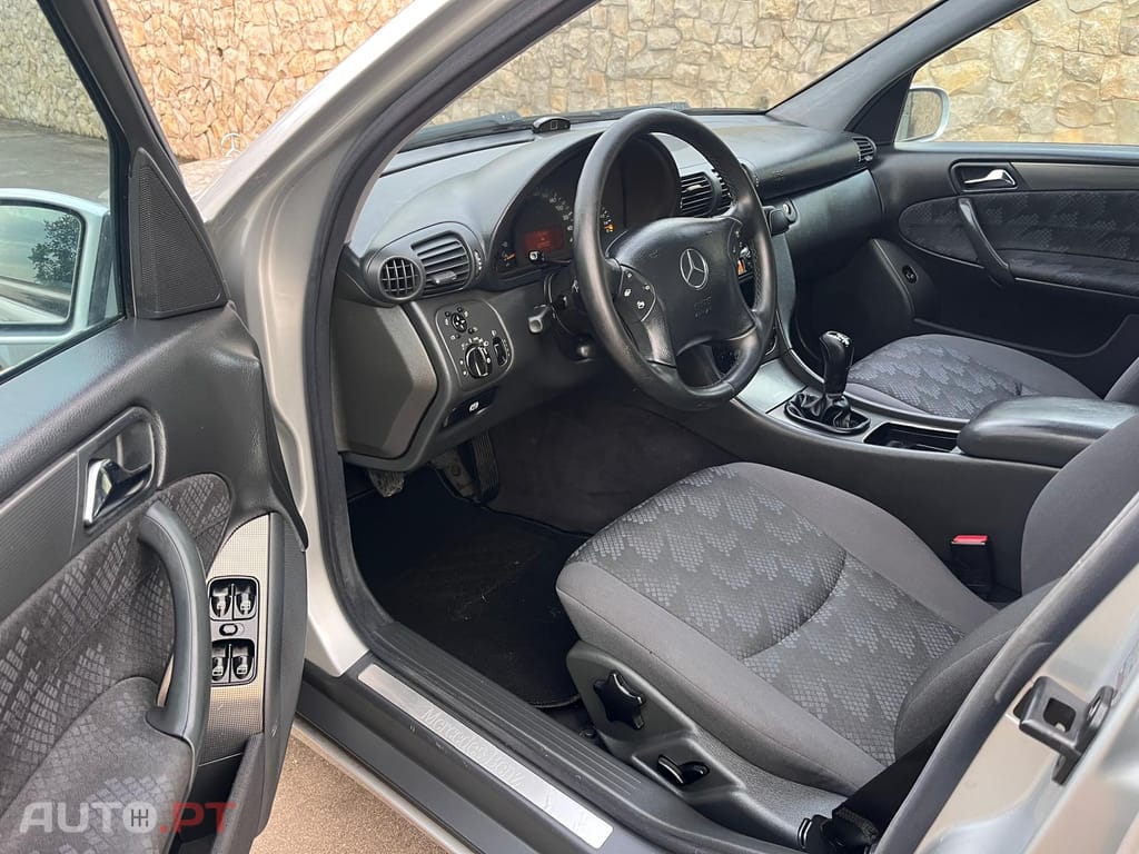 Mercedes-Benz C 200 2.2 CDI