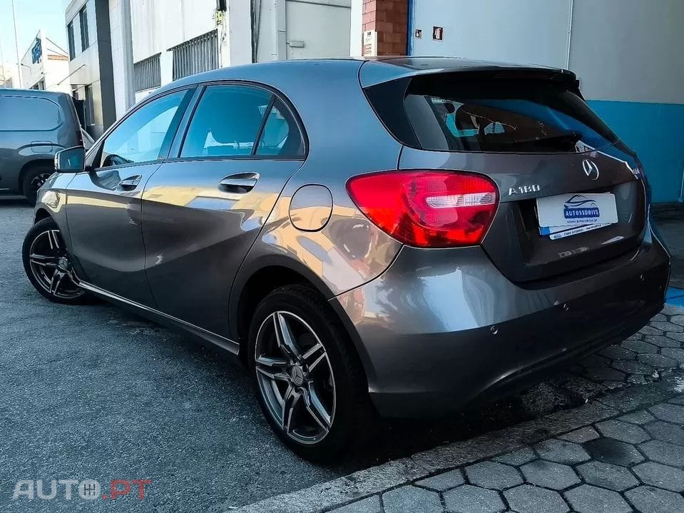 Mercedes-Benz A 180 CDI BlueEFFICIENCY — fotografia 6
