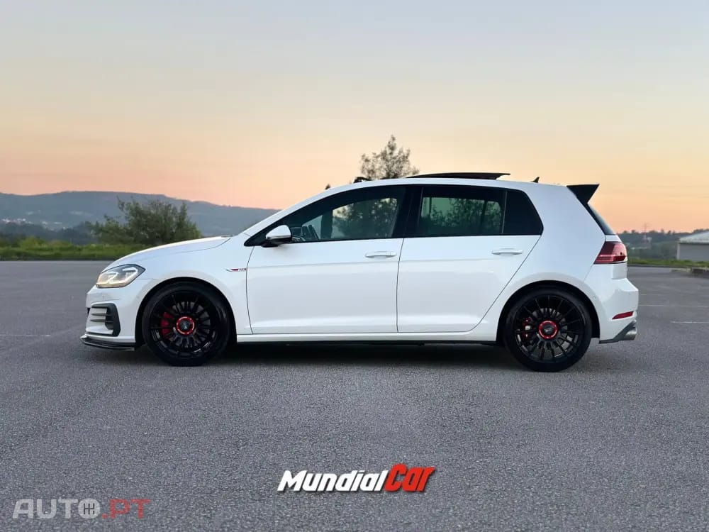Volkswagen Golf 2.0 TSI GTI DSG Performance