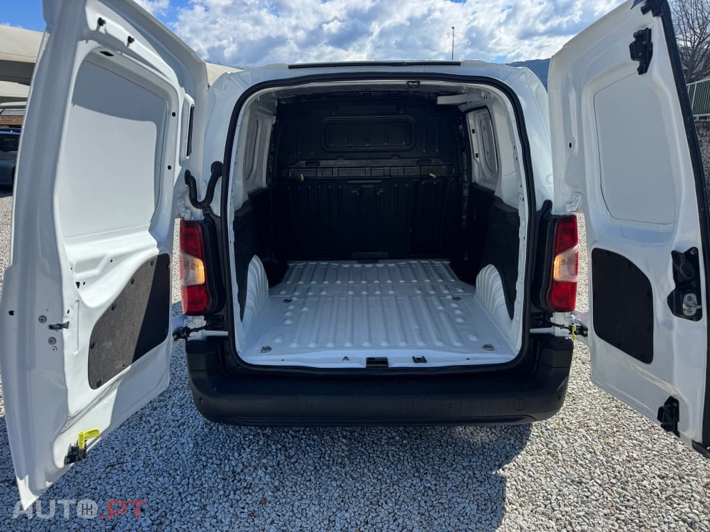 Peugeot Partner 1.5 BlueHDi Pro Standard Plus