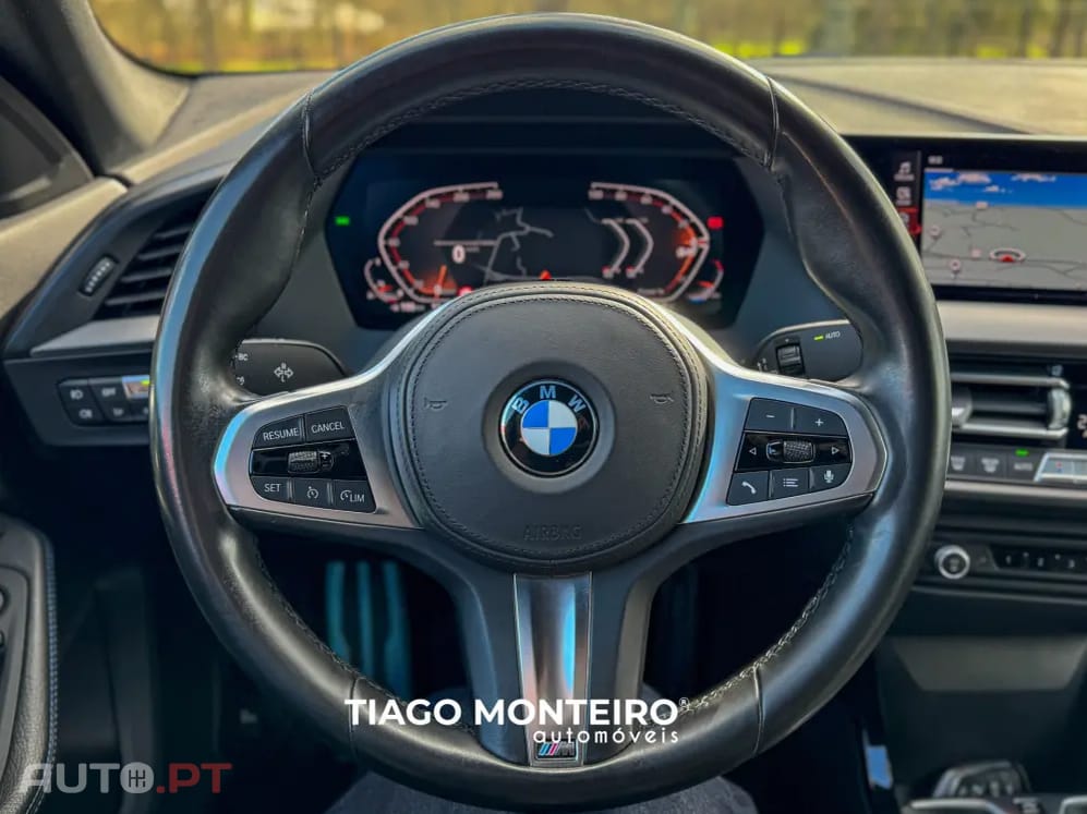 BMW 218 i Pack Desportivo M