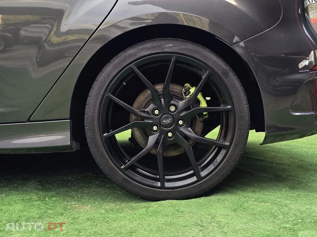 Ford Focus 2.3 EcoBoost RS Pack Performance
