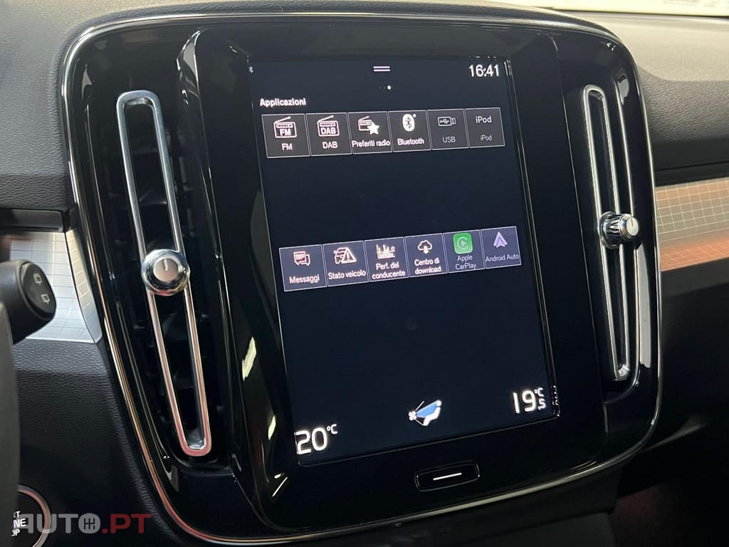 Volvo XC40 1.5 T4 211 Core PG HYBRID