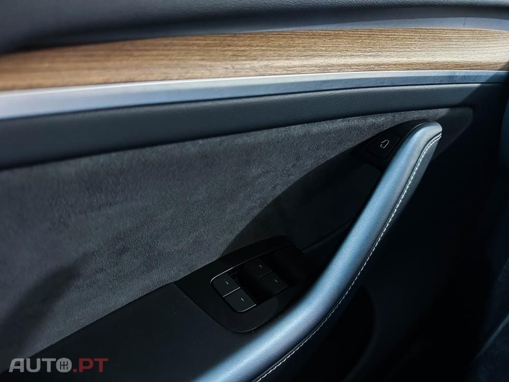 Tesla Model Y Performance Dual Motor AWD