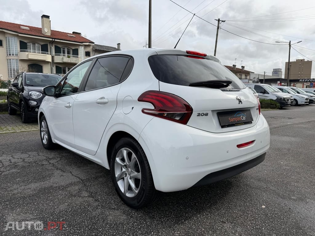 Peugeot 208 1.6 BlueHDi Style