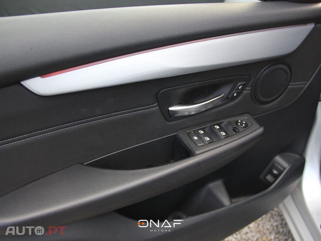 BMW 216 Active Tourer d Line Sport