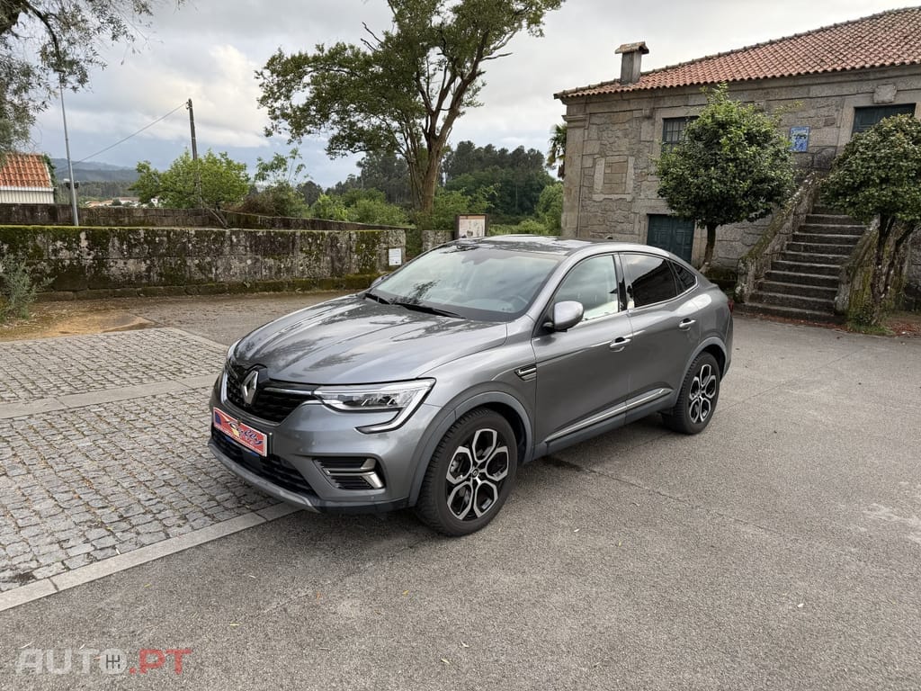 Renault Arkana 1.6 E-Tech Business