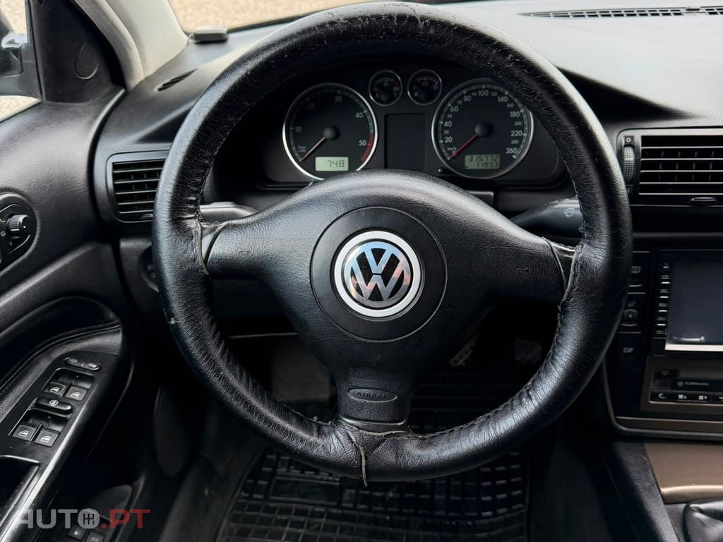 Volkswagen Passat 1.9 TDi Highline