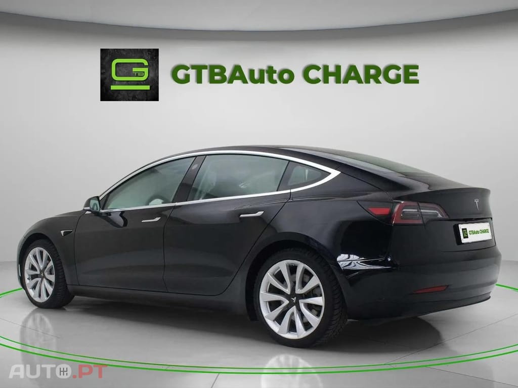 Tesla Model 3 Long Range AWD