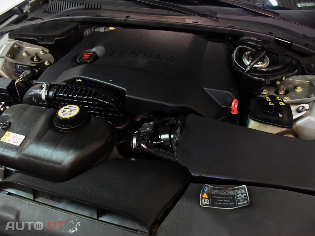 Jaguar S-Type 2.7 D V6 Executive Auto.