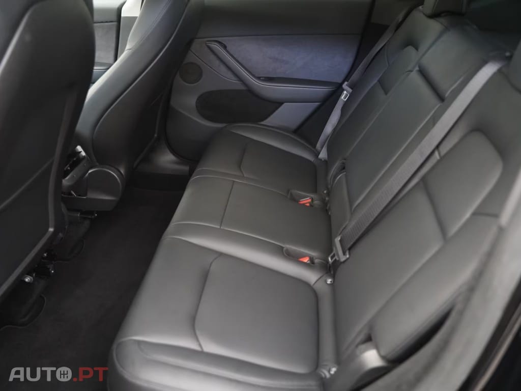 Tesla Model Y Performance I.V.A DEDUTIVEL 