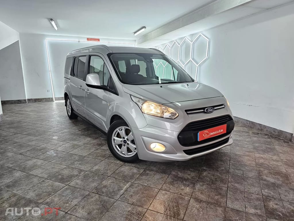 Ford Tourneo Grand 1.5 TDCi Active