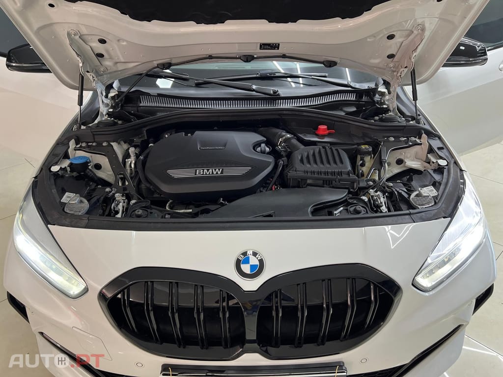 BMW 116 d Pack Desportivo M