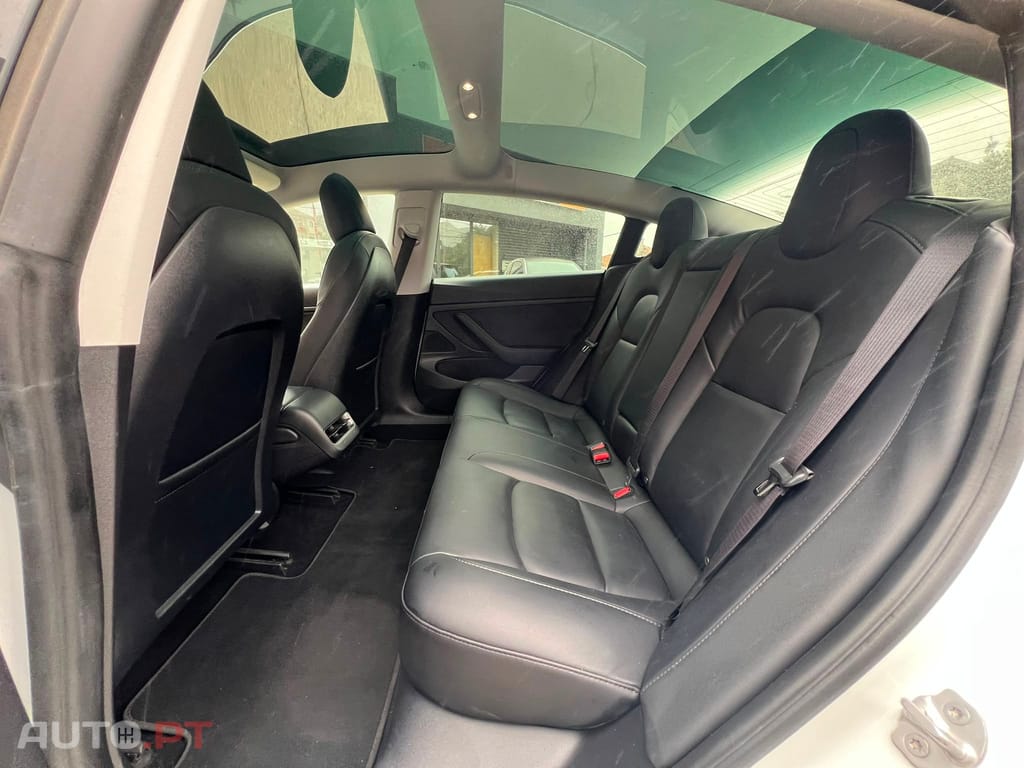 Tesla Model 3 Standard RWD Plus