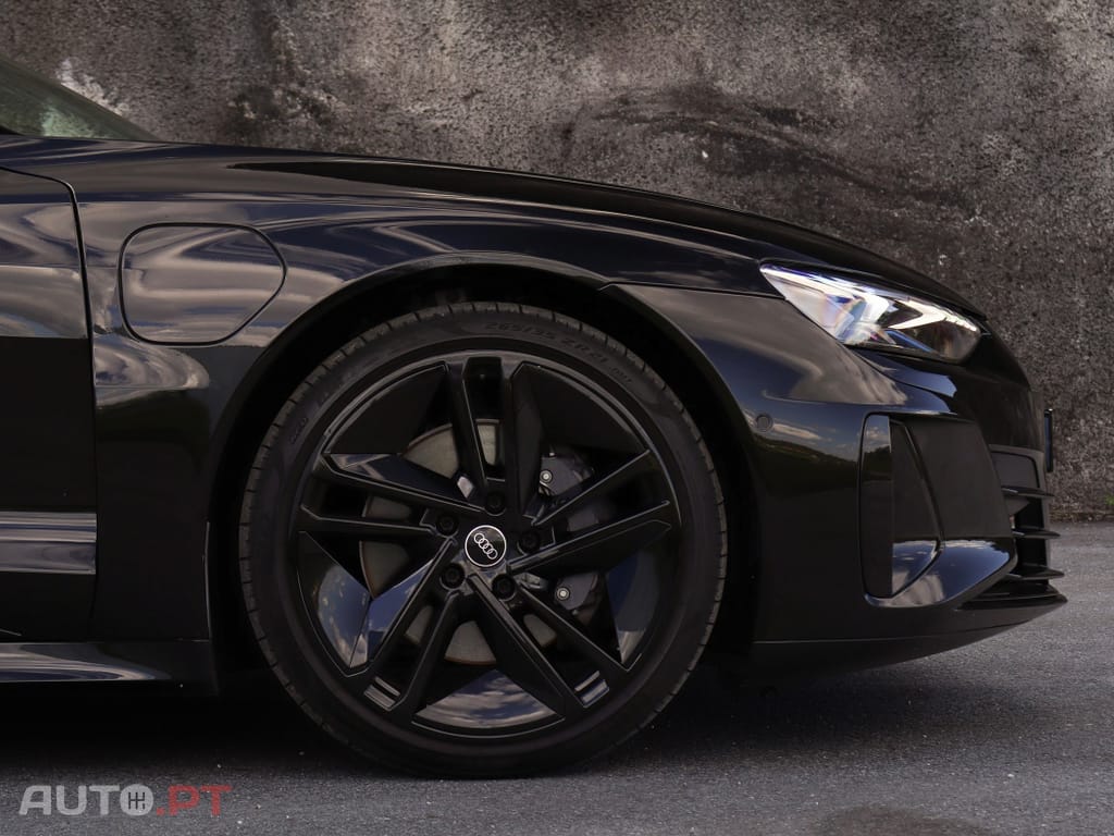 Audi E-Tron GT quattro