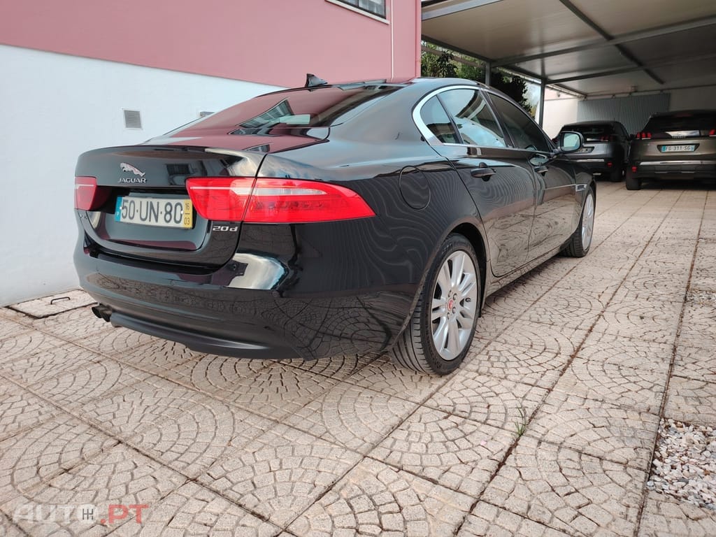Jaguar XE 2.0 D AUTO 8 180 CV PRESTIGE COM EXTRAS