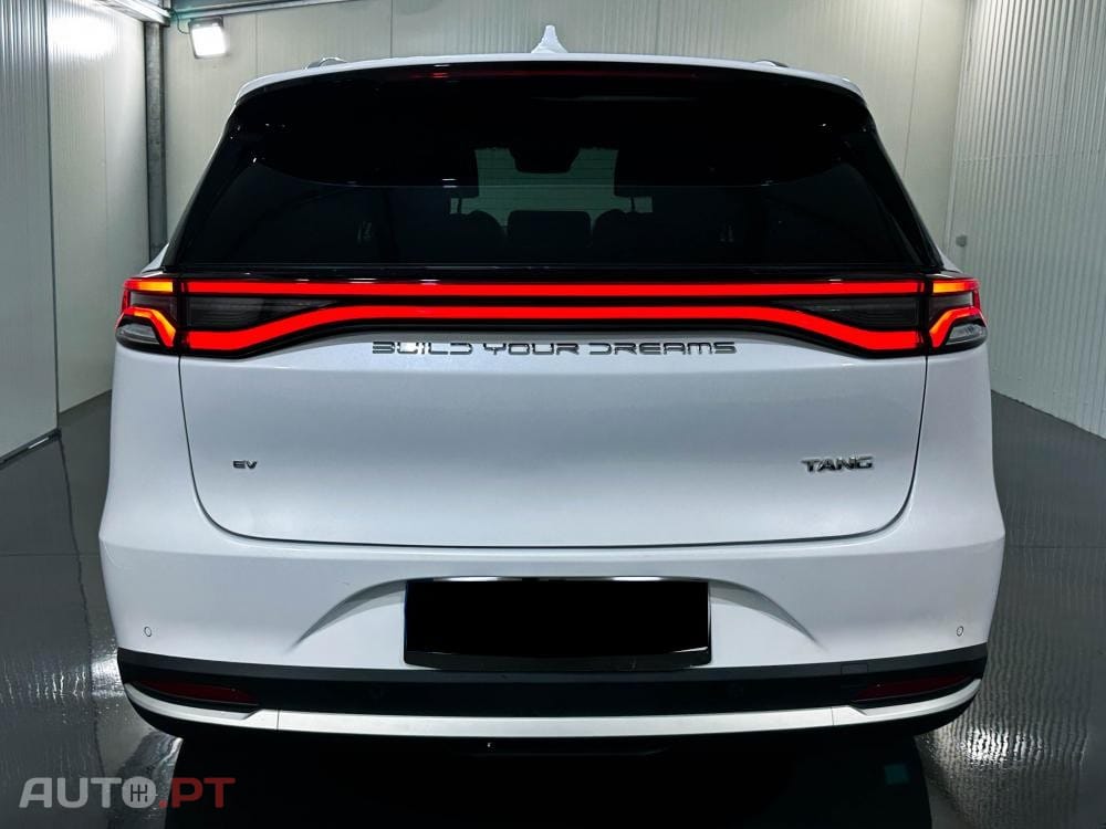 BYD Tang Flagship 4WD