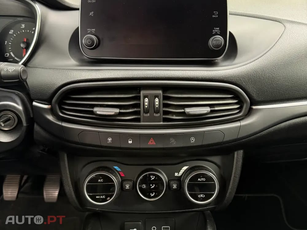 Fiat Tipo 1.3 M-Jet Lounge