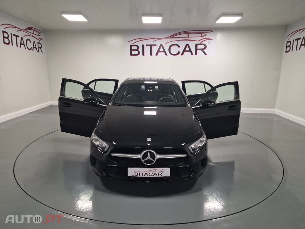 Mercedes-Benz A 250 E STYLE PLUS Hibrido Plug-In