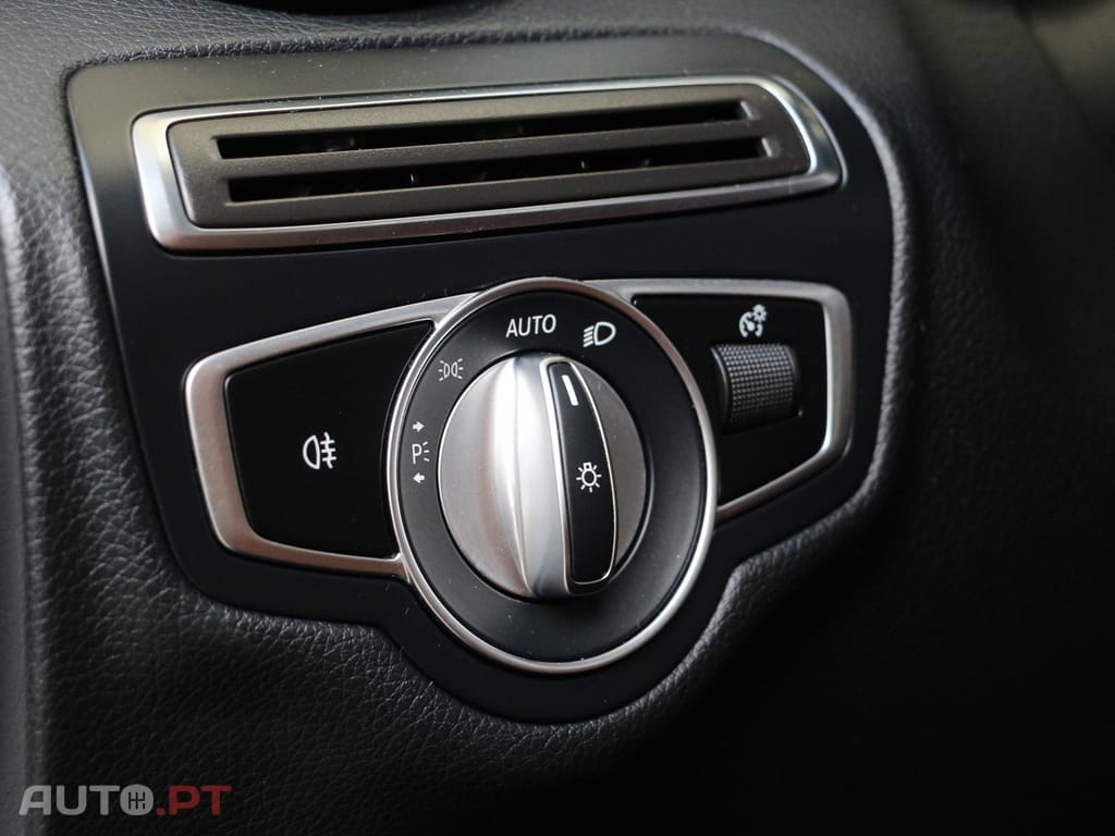 Mercedes-Benz C 300 de AMG Line