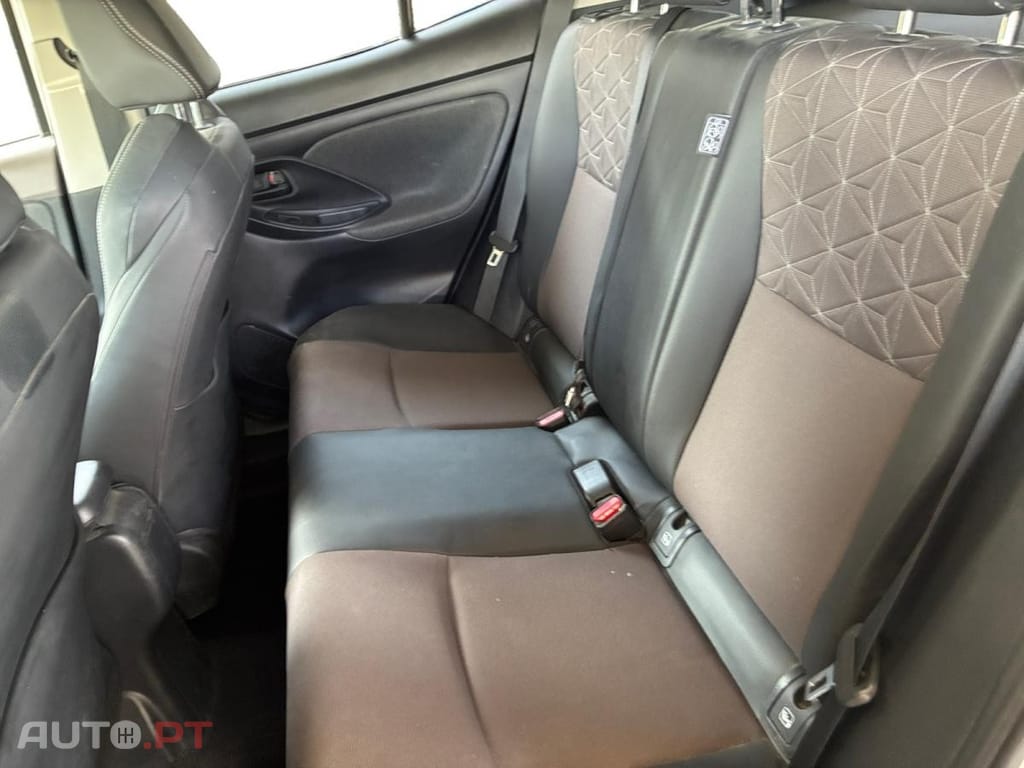 Toyota Yaris Cross Hybrid MY21 Design AWD-i