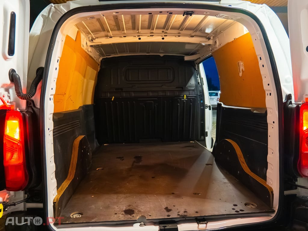 Peugeot Partner 1.5 BlueHDi Pro Longa