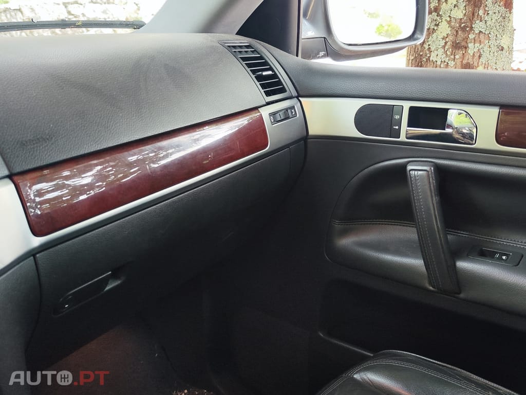 Volkswagen Touareg V8 Tiptronic