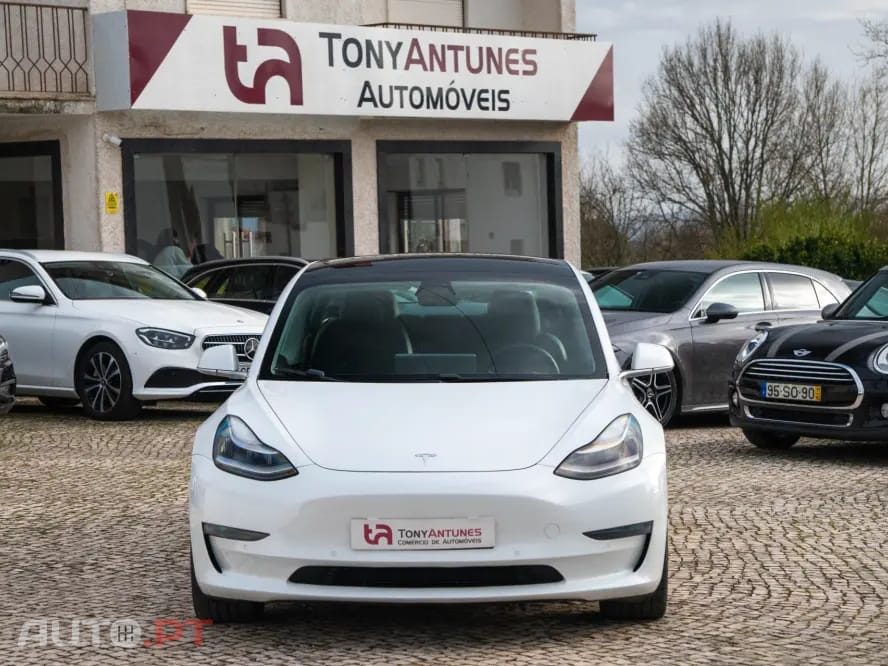 Tesla Model 3 Long Range AWD Dual Motor