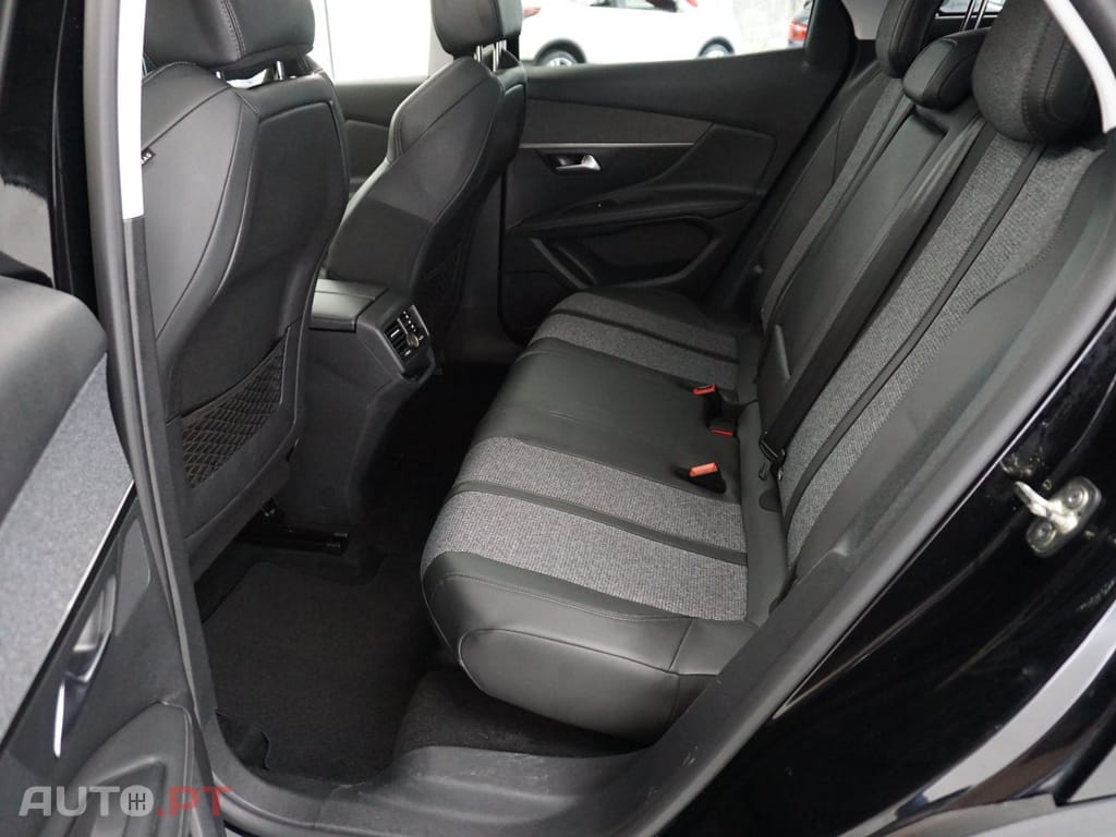 Peugeot 3008 1.2 PureTech Allure Pack