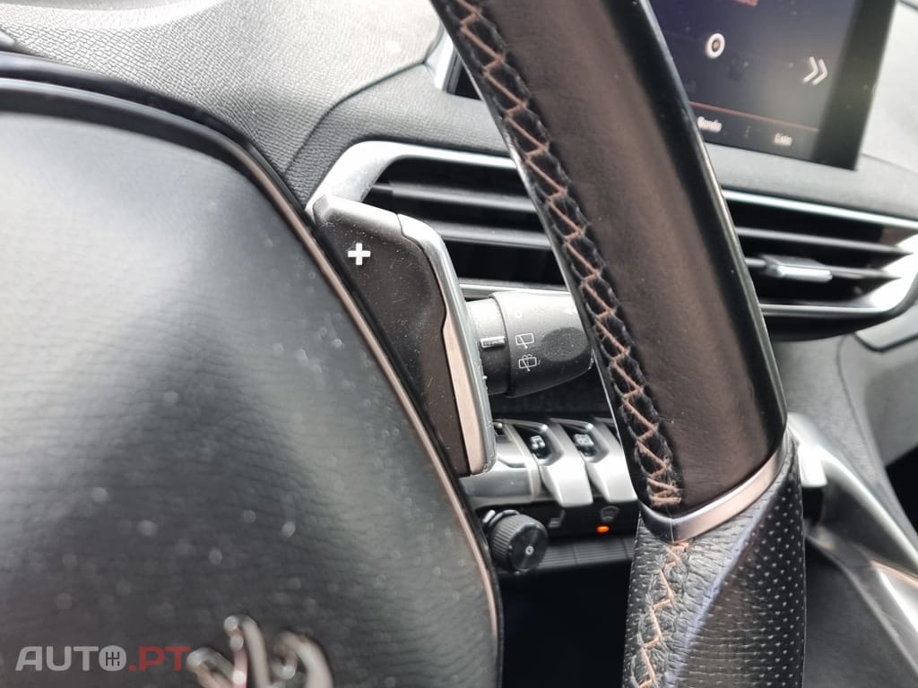 Peugeot 3008 1.6 PureTech GT EAT8