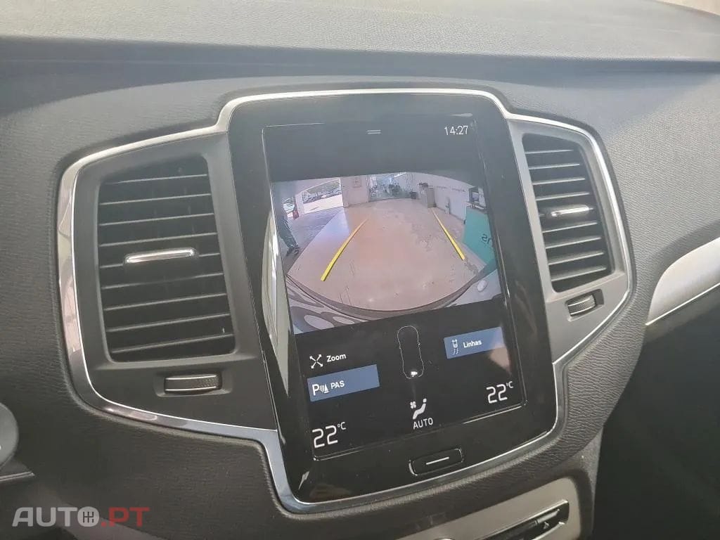 Volvo XC90 2.0 T8 PHEV Momentum Plus AWD