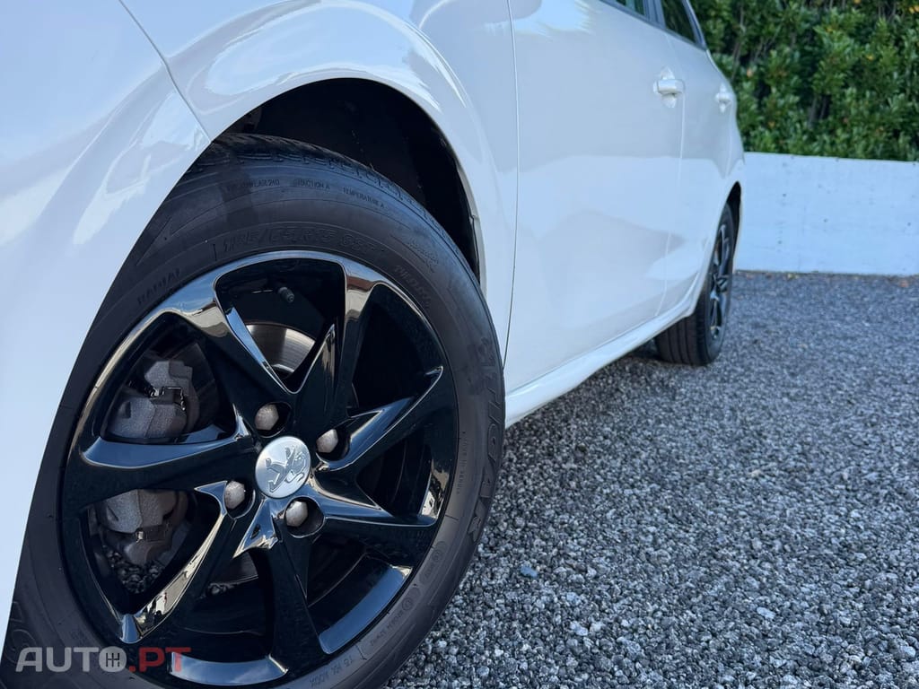 Peugeot 208 1.2 PureTech Active