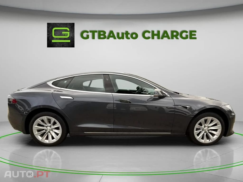 Tesla Model S Standard Range