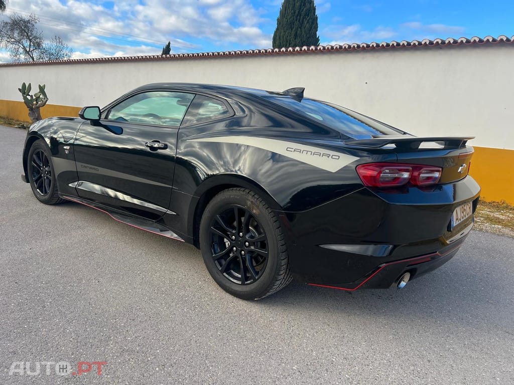 Chevrolet Camaro Coupe