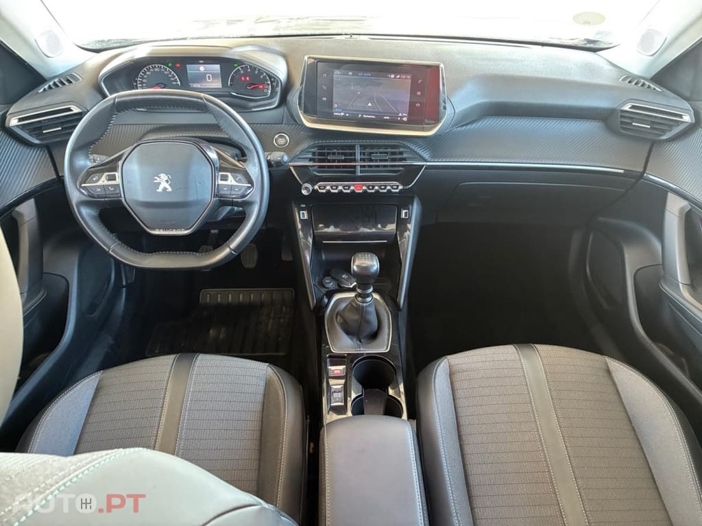 Peugeot 2008 1.5 BlueHDi Allure Pack