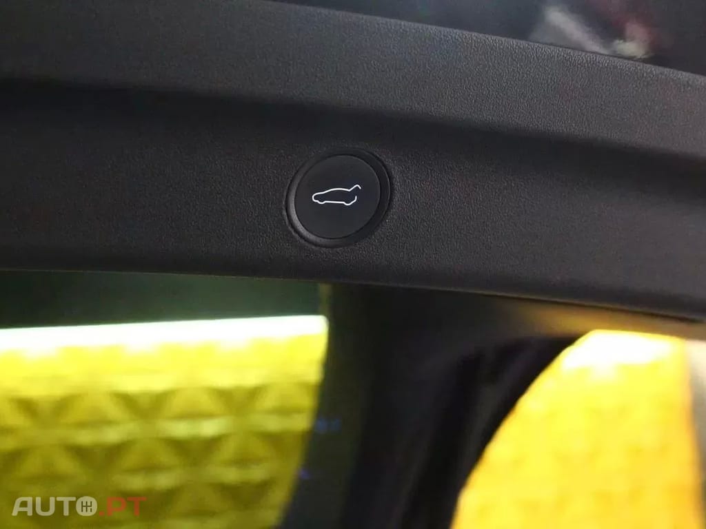 Tesla Model Y Long Range Tração Integral