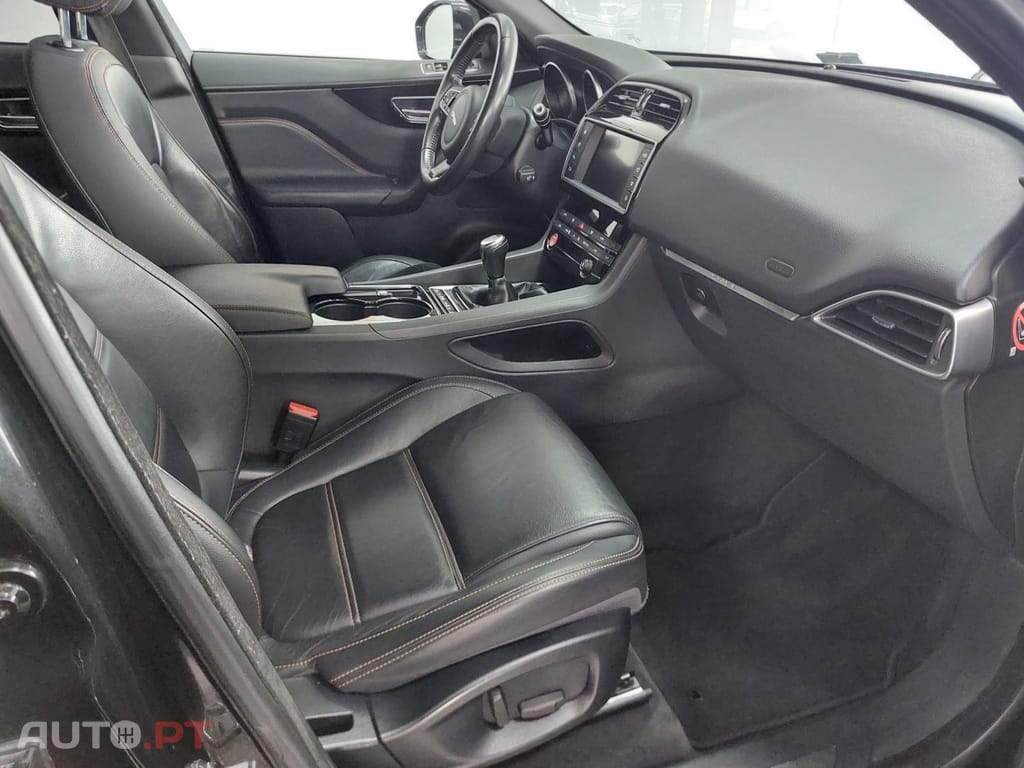 Jaguar F-Pace 2.0 i4D Prestige AWD