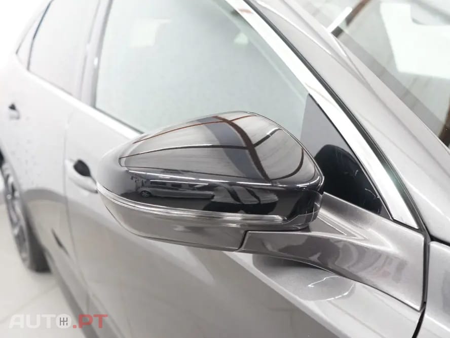 DS DS7 Crossback PureTech 130 Business Line