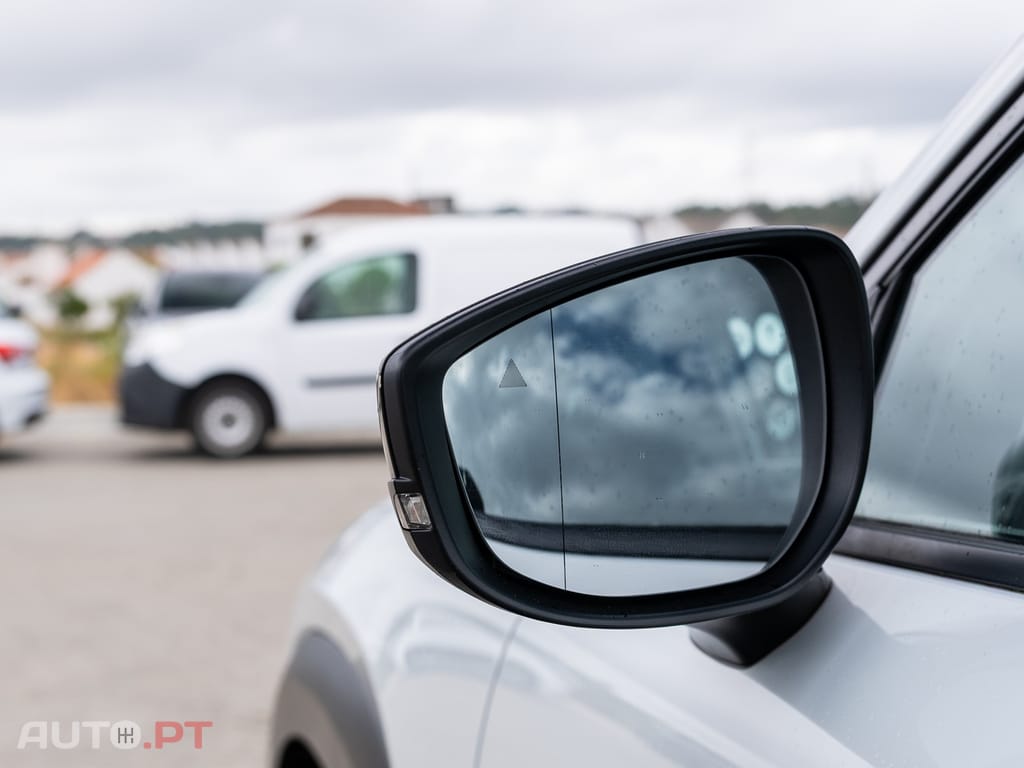 Mazda MX-30 e-SKYACTIV Advantage+Modern Confidence