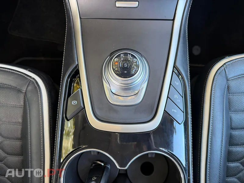 Ford S-Max 2.0 TDCi Vignale Powershift